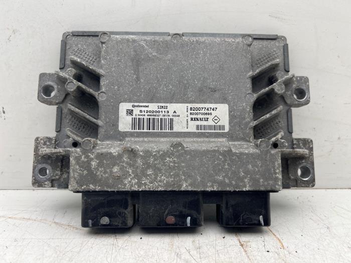 Gebruikte Computer Motormanagement Renault Twingo II (CN) 1.2 Prijs € 35,00 Margeregeling aangeboden door Autohandel & Demontage Weteringbrug