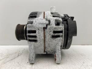 Gebruikte Dynamo Renault Twingo II (CN) 1.5 dCi 90 FAP Prijs € 30,00 Margeregeling aangeboden door Autohandel & Demontage Weteringbrug