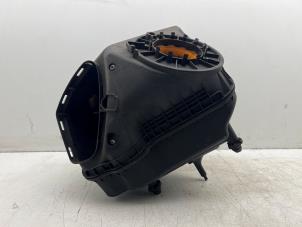 Gebruikte Luchtfilterhuis Audi A6 Avant (C7) 3.0 TDI V6 24V biturbo Quattro Prijs € 40,00 Margeregeling aangeboden door Autohandel & Demontage Weteringbrug