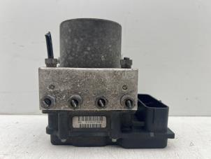 Gebruikte ABS Pomp Peugeot Partner (GC/GF/GG/GJ/GK) 1.6 HDI 90 16V Prijs € 250,00 Margeregeling aangeboden door Autohandel & Demontage Weteringbrug