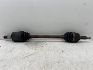 Gebruikte Steekas links-voor Suzuki Swift (ZA/ZC/ZD1/2/3/9) 1.3 VVT 16V Prijs € 30,00 Margeregeling aangeboden door Autohandel & Demontage Weteringbrug