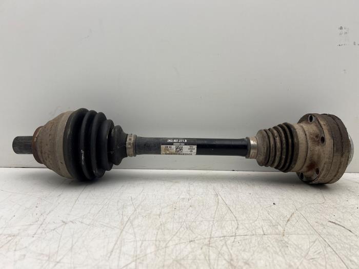 Gebruikte Steekas links-voor Volkswagen Caddy III (2KA,2KH,2CA,2CH) 1.6 TDI 16V Prijs € 80,00 Margeregeling aangeboden door Autohandel & Demontage Weteringbrug