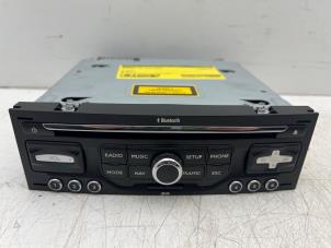 Gebruikte Radio Citroen C4 Berline (LC) 1.6 16V VTi 120 Prijs € 150,00 Margeregeling aangeboden door Autohandel & Demontage Weteringbrug