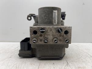 Gebruikte ABS Pomp Ford Mondeo IV Wagon 2.0 16V Prijs € 40,00 Margeregeling aangeboden door Autohandel & Demontage Weteringbrug