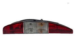 Gebruikte Achterlicht links Fiat Doblo Cargo (223) 1.9 JTD Prijs € 35,00 Margeregeling aangeboden door Autohandel & Demontage Weteringbrug