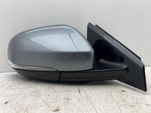 Gebruikte Buitenspiegel rechts Volvo V40 (MV) 1.6 T2 GTDi 16V Prijs € 140,00 Margeregeling aangeboden door Autohandel & Demontage Weteringbrug