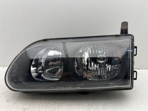 Gebruikte Linker Koplamp Mitsubishi L-400 2.5 TD Prijs € 30,00 Margeregeling aangeboden door Autohandel & Demontage Weteringbrug