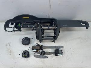 Gebruikte Airbag set + dashboard Audi A5 Sportback (8TA) 1.8 TFSI 16V Prijs € 750,00 Margeregeling aangeboden door Autohandel & Demontage Weteringbrug