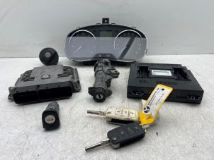 Gebruikte Kontaktslot + computer Skoda Fabia II Combi 1.2 TSI Prijs € 145,00 Margeregeling aangeboden door Autohandel & Demontage Weteringbrug