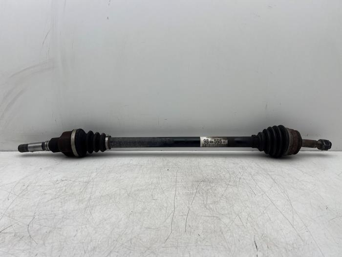 Gebruikte Steekas rechts-voor Peugeot 208 I (CA/CC/CK/CL) 1.0 Vti 12V PureTech Prijs € 20,00 Margeregeling aangeboden door Autohandel & Demontage Weteringbrug