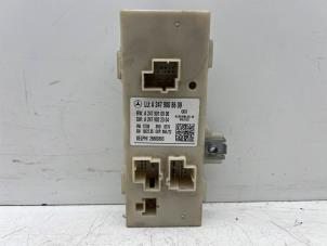 Gebruikte Computer Verlichting Mercedes GLA (H247) 1.3 180 Turbo 16V Prijs € 55,00 Margeregeling aangeboden door Autohandel & Demontage Weteringbrug