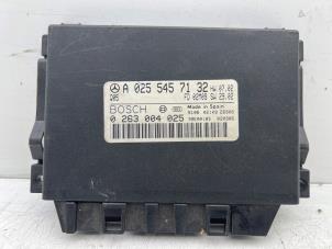 Gebruikte Module PDC Mercedes E Combi (S211) 3.2 E-320 CDI 24V Prijs € 20,00 Margeregeling aangeboden door Autohandel & Demontage Weteringbrug