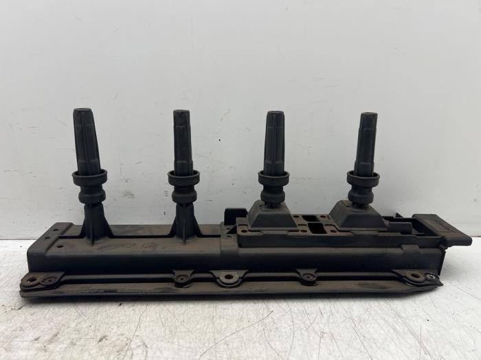 Gebruikte Bobine Peugeot 306 (7A/C/S) 2.0 16V Prijs € 10,00 Margeregeling aangeboden door Autohandel & Demontage Weteringbrug