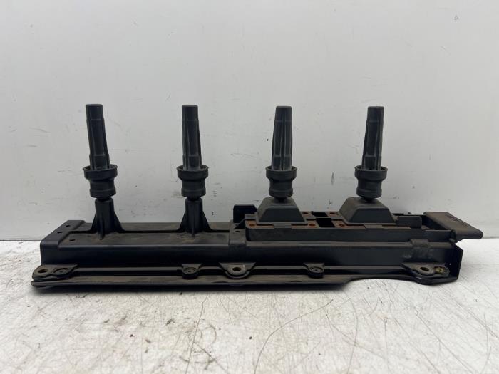 Gebruikte Bobine Peugeot 306 (7A/C/S) 2.0 16V Prijs € 10,00 Margeregeling aangeboden door Autohandel & Demontage Weteringbrug