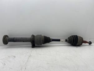 Gebruikte Aandrijfas rechts-voor Volkswagen Transporter T6 2.0 TDI 150 Prijs € 320,00 Margeregeling aangeboden door Autohandel & Demontage Weteringbrug