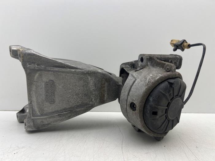 Gebruikte Motorsteun Audi A5 Sportback (8TA) 1.8 TFSI 16V Prijs € 40,00 Margeregeling aangeboden door Autohandel & Demontage Weteringbrug