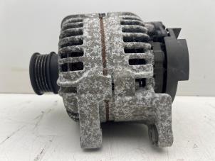 Gebruikte Dynamo Opel Astra H GTC (L08) 1.6 16V Prijs € 30,00 Margeregeling aangeboden door Autohandel & Demontage Weteringbrug