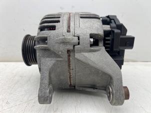 Gebruikte Alternator Volkswagen Passat Variant (3B6) 1.8 Turbo 20V Prijs € 50,00 Margeregeling aangeboden door Autohandel & Demontage Weteringbrug