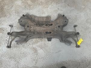 Gebruikte Subframe Toyota RAV4 (A4) 2.5 Hybrid 16V VVT-i 4x4 Prijs € 300,00 Margeregeling aangeboden door Autohandel & Demontage Weteringbrug