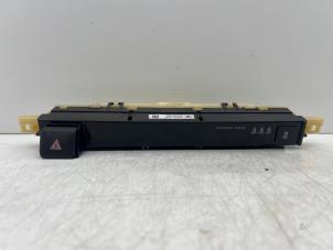 Gebruikte Display Interieur Toyota RAV4 (A4) 2.5 Hybrid 16V VVT-i 4x4 Prijs € 45,00 Margeregeling aangeboden door Autohandel & Demontage Weteringbrug