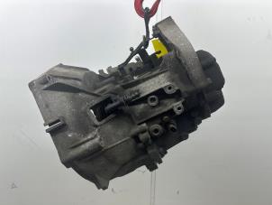 Gebruikte Versnellingsbak Fiat Grande Punto (199) 1.4 T-Jet 16V Prijs € 445,00 Margeregeling aangeboden door Autohandel & Demontage Weteringbrug