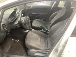 Gebruikte Interieur Bekledingsset Opel Corsa D 1.3 CDTi 16V ecoFLEX Prijs € 200,00 Margeregeling aangeboden door Autohandel & Demontage Weteringbrug
