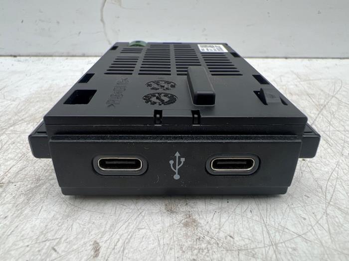 AUX/USB aansluiting van een Volkswagen Polo VI (AW1) 1.0 TSI 12V 2022