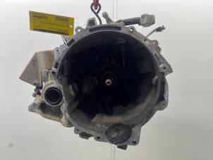 Gebruikte Versnellingsbak Mitsubishi Space Star (A0) 1.0 12V Prijs € 300,00 Margeregeling aangeboden door Autohandel & Demontage Weteringbrug