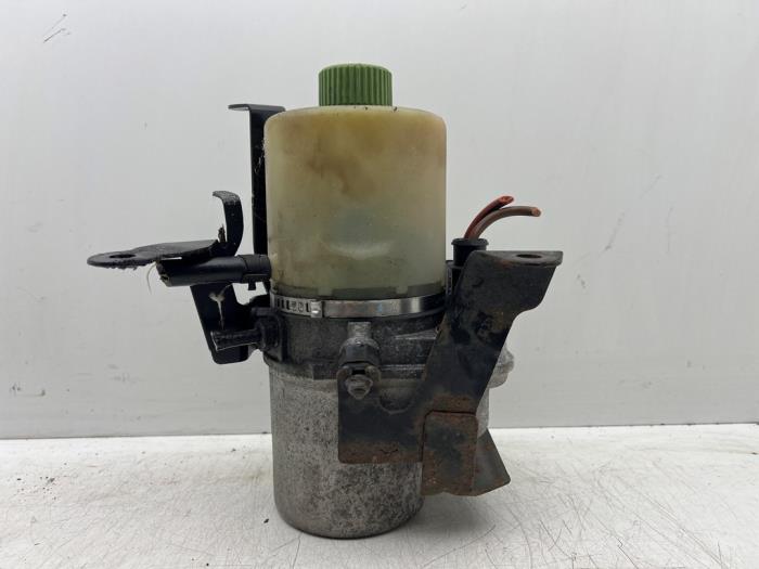 Gebruikte Servopomp Seat Ibiza IV (6J5) 1.2 TDI Ecomotive Prijs € 70,00 Margeregeling aangeboden door Autohandel & Demontage Weteringbrug