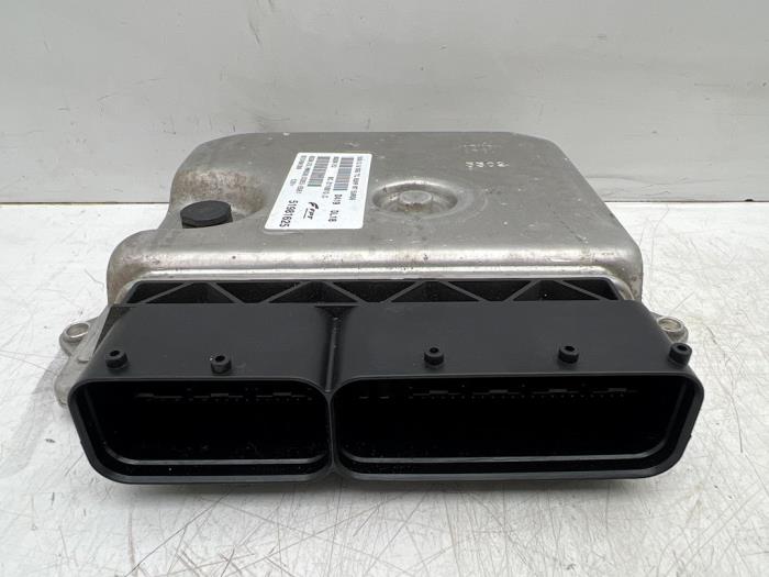 Gebruikte Computer Motormanagement Fiat 500 (312) 0.9 TwinAir 85 Prijs € 100,00 Margeregeling aangeboden door Autohandel & Demontage Weteringbrug