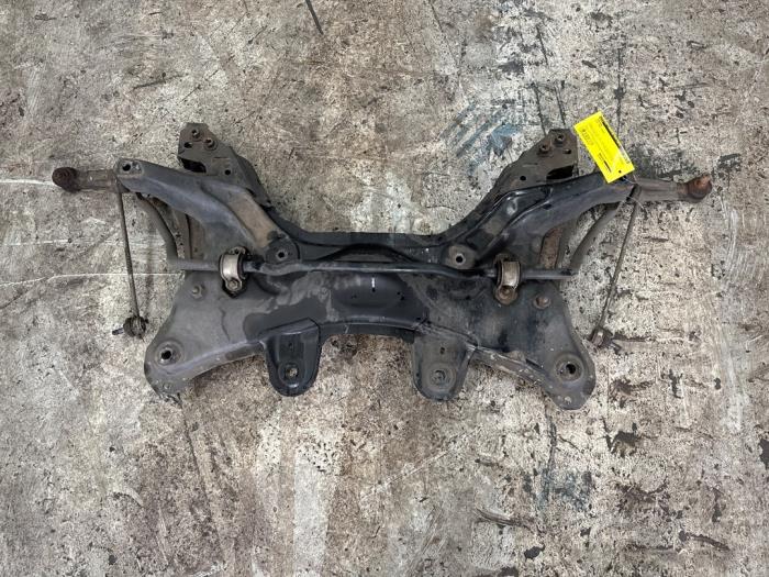 Gebruikte Subframe Fiat 500 (312) 0.9 TwinAir 80 Prijs € 100,00 Margeregeling aangeboden door Autohandel & Demontage Weteringbrug