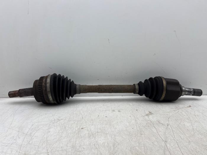Gebruikte Steekas links-voor Opel Movano (4A1; 4A2; 4B2; 4B3; 4C2; 4C3) 2.5 CDTI 16V DPF Prijs € 70,00 Margeregeling aangeboden door Autohandel & Demontage Weteringbrug