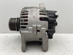 Gebruikte Dynamo Renault Kangoo Express (FC) 1.5 dCi 60 Prijs € 60,00 Margeregeling aangeboden door Autohandel & Demontage Weteringbrug