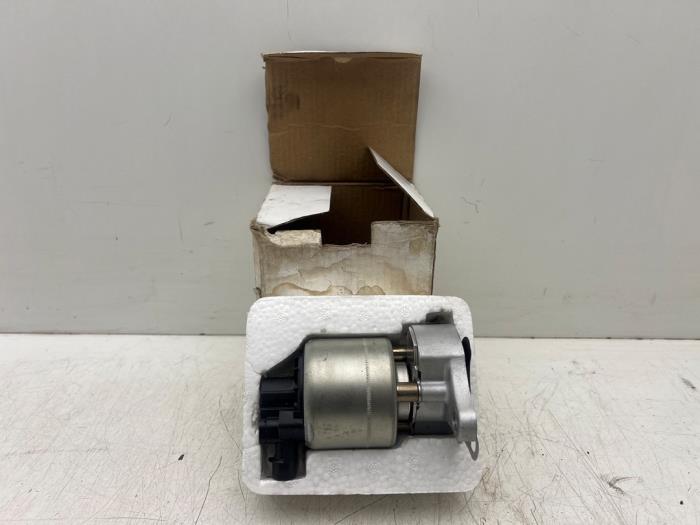 Gebruikte EGR Klep Citroen C5 I Berline (DC) 2.0 16V Prijs € 30,00 Margeregeling aangeboden door Autohandel & Demontage Weteringbrug