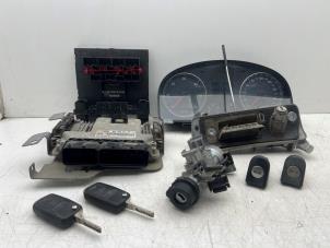 Gebruikte Kontaktslot + computer Volkswagen Caddy III (2KA,2KH,2CA,2CH) 1.9 TDI Prijs € 200,00 Margeregeling aangeboden door Autohandel & Demontage Weteringbrug