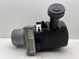 Gebruikte Servopomp Peugeot 407 SW (6E) 2.0 16V Prijs € 245,00 Margeregeling aangeboden door Autohandel & Demontage Weteringbrug