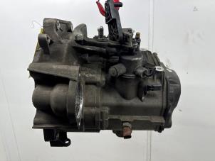 Gebruikte Versnellingsbak Volkswagen Polo VI (AW1) 1.0 12V BlueMotion Technology Prijs € 395,00 Margeregeling aangeboden door Autohandel & Demontage Weteringbrug