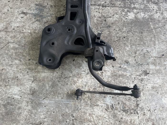 Subframe van een Volkswagen Polo VI (AW1) 1.0 12V BlueMotion Technology 2019