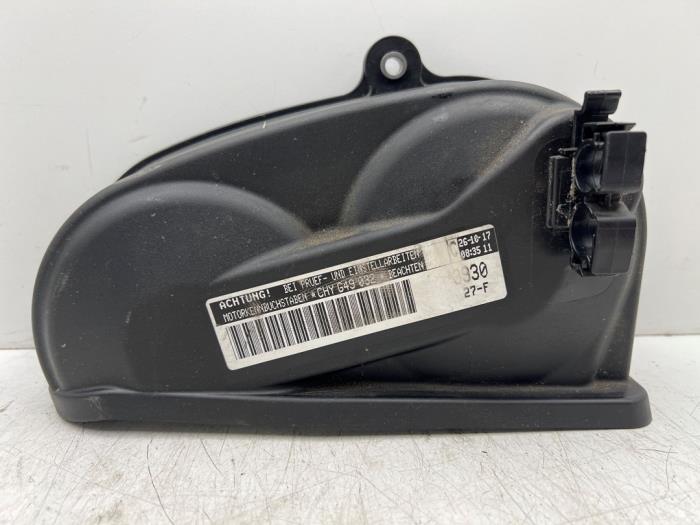Gebruikte Distributiedeksel Volkswagen Polo VI (AW1) 1.0 12V BlueMotion Technology Prijs € 10,00 Margeregeling aangeboden door Autohandel & Demontage Weteringbrug