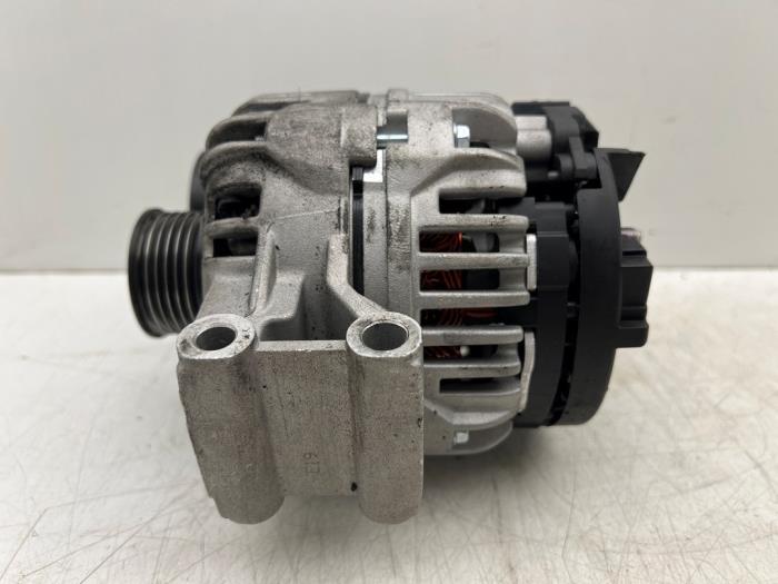 Gebruikte Dynamo BMW 3 serie Compact (E46/5) 316ti 16V Prijs € 50,00 Margeregeling aangeboden door Autohandel & Demontage Weteringbrug