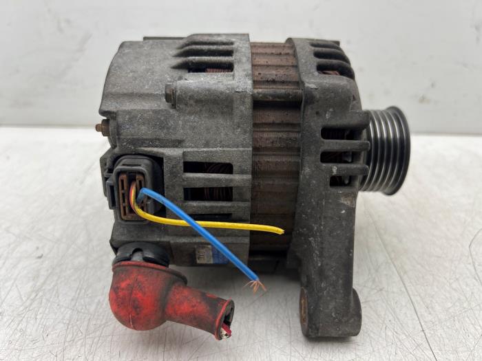 Gebruikte Dynamo Nissan Micra (K11) 1.4 16V Prijs € 30,00 Margeregeling aangeboden door Autohandel & Demontage Weteringbrug
