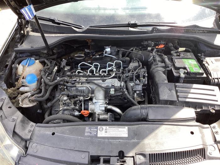 Gebruikte Motor Volkswagen Golf VI (5K1) 2.0 TDI 16V Prijs € 675,00 Margeregeling aangeboden door Autohandel & Demontage Weteringbrug