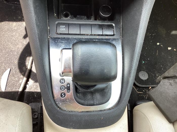 Gebruikte Automaatbak Volkswagen Golf VI (5K1) 2.0 TDI 16V Prijs € 1.250,00 Margeregeling aangeboden door Autohandel & Demontage Weteringbrug