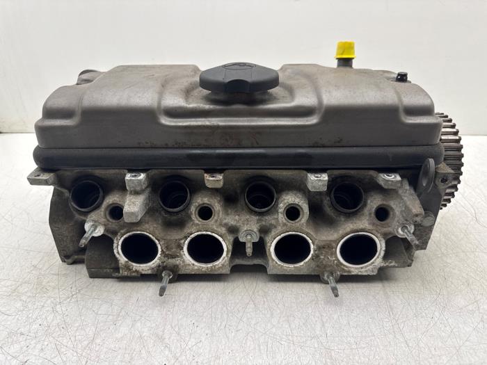 Gebruikte Cilinderkop Citroen C3 (FC/FL/FT) 1.4 Prijs € 150,00 Margeregeling aangeboden door Autohandel & Demontage Weteringbrug