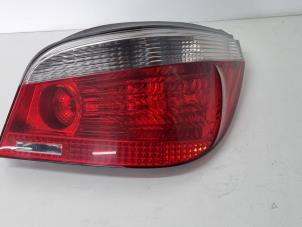 Gebruikte Achterlicht rechts BMW 5 serie (E60) 530d 24V Prijs € 75,00 Margeregeling aangeboden door Het Viaduct