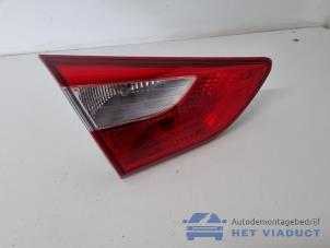 Gebruikte Achterklep reflector links Hyundai i30 (GDHB5) 1.4 16V Prijs € 60,00 Margeregeling aangeboden door Het Viaduct