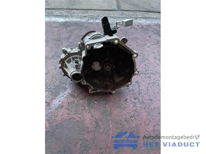 Gebruikte Versnellingsbak Volkswagen Polo V (6R) 1.0 12V BlueMotion Technology Prijs € 750,00 Margeregeling aangeboden door Het Viaduct