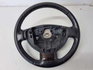Gebruikte Stuurwiel Dacia Duster (HS) 1.6 16V LPG Prijs € 65,00 Margeregeling aangeboden door Het Viaduct