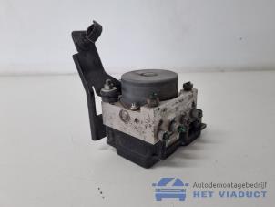 Gebruikte ABS Pomp Dacia Duster (HS) 1.6 16V LPG Prijs € 165,00 Margeregeling aangeboden door Het Viaduct