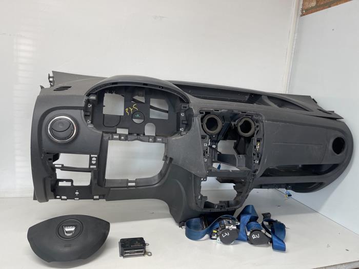 Airbag set + dashboard van een Dacia Dokker (0S) 1.6 LPG 2015